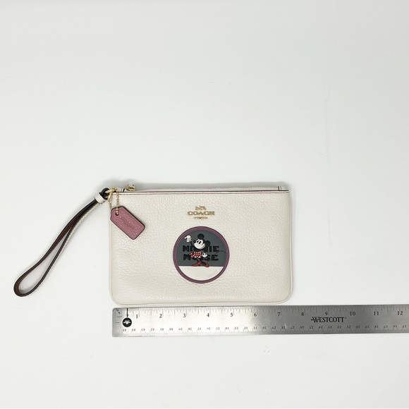 Coach x Disney Pebble leather Minnie Mouse Patch wristlet purse wallet - Picture 6 of 16